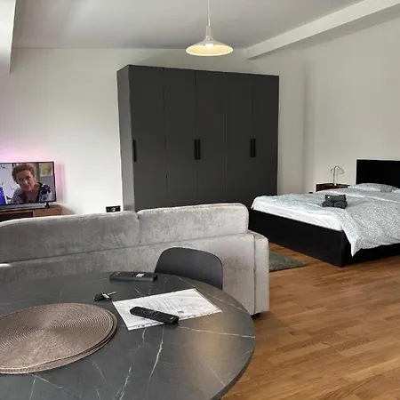 Floor, 2 Minutes From Train Station 62 * Lausana